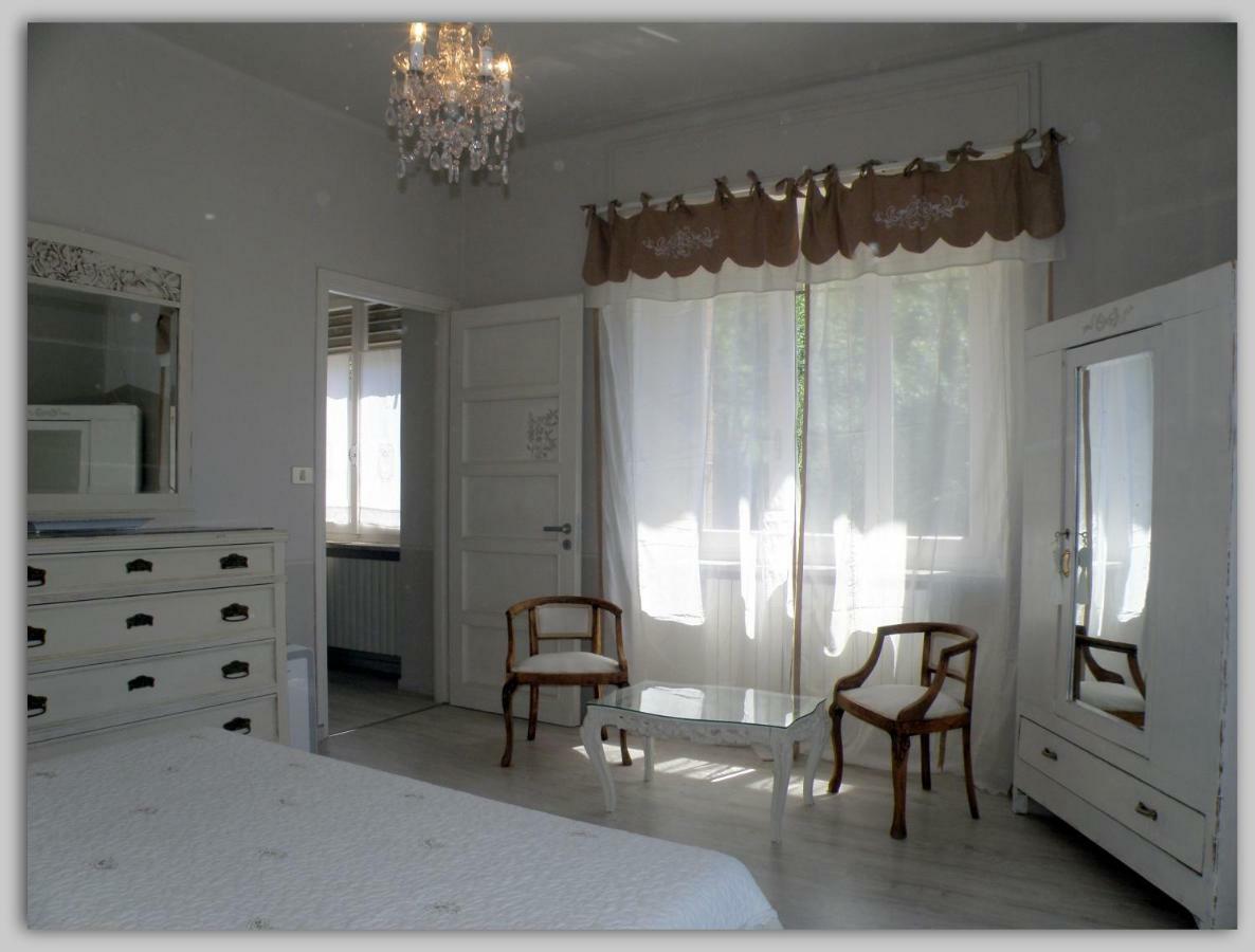 Bed and Breakfast Cascina Luvot à Melazzo Extérieur photo