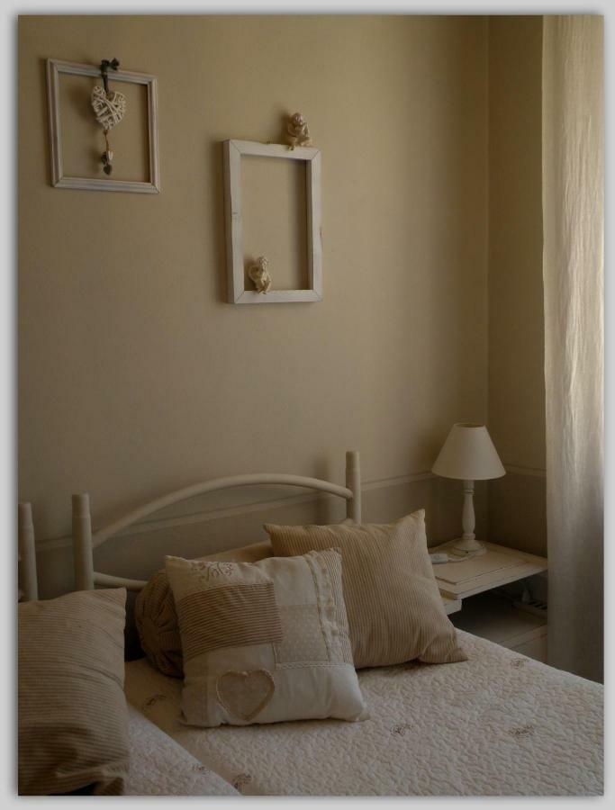 Bed and Breakfast Cascina Luvot à Melazzo Extérieur photo