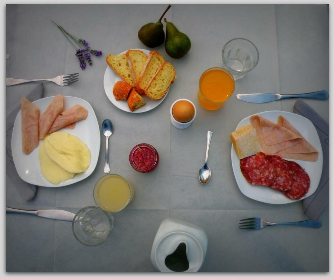 Bed and Breakfast Cascina Luvot à Melazzo Extérieur photo