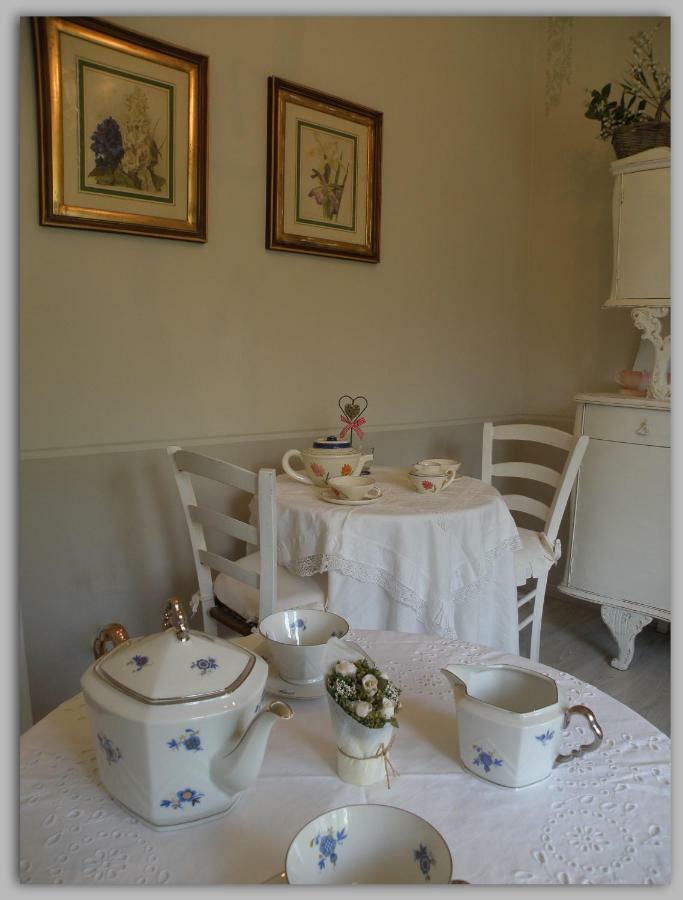 Bed and Breakfast Cascina Luvot à Melazzo Extérieur photo